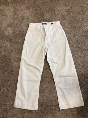 Buffalo NWOT white Cropped pant sz 4/27